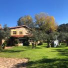 Casa rural con muebles jardín en Cáceres