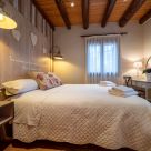 Holiday cottage with shop in Huesca